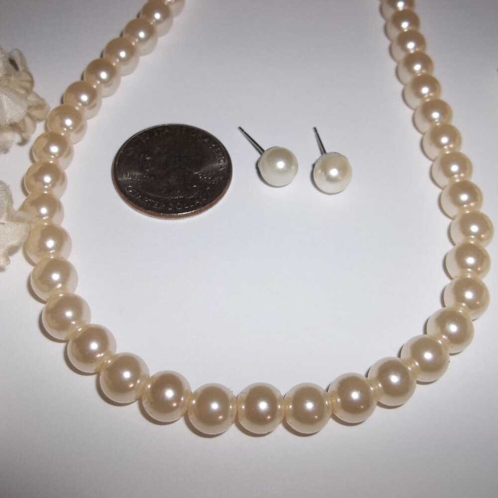 Cream Faux Pearl Necklace and Earring Costume Jewelry Set Fashion Accessory D119 - Picture 3 of 5